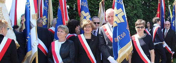 Przedstawiciele parafialnego odziału Akcji Katolickiej podczas uroczystości w Starym Sączu (18.05.2019r.), zdj. Małgorzata Toboła