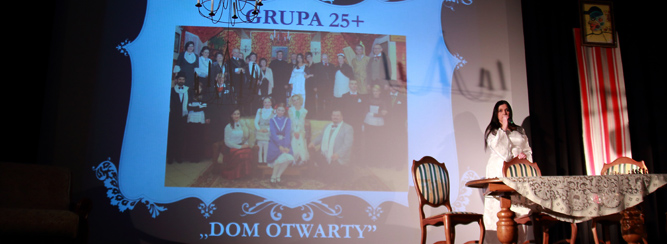 10 lutego parafialna GRUPA 25+ w RCKB wystąpiła ze sztuką Dom otwarty (zdj. Dariusz Toroń)